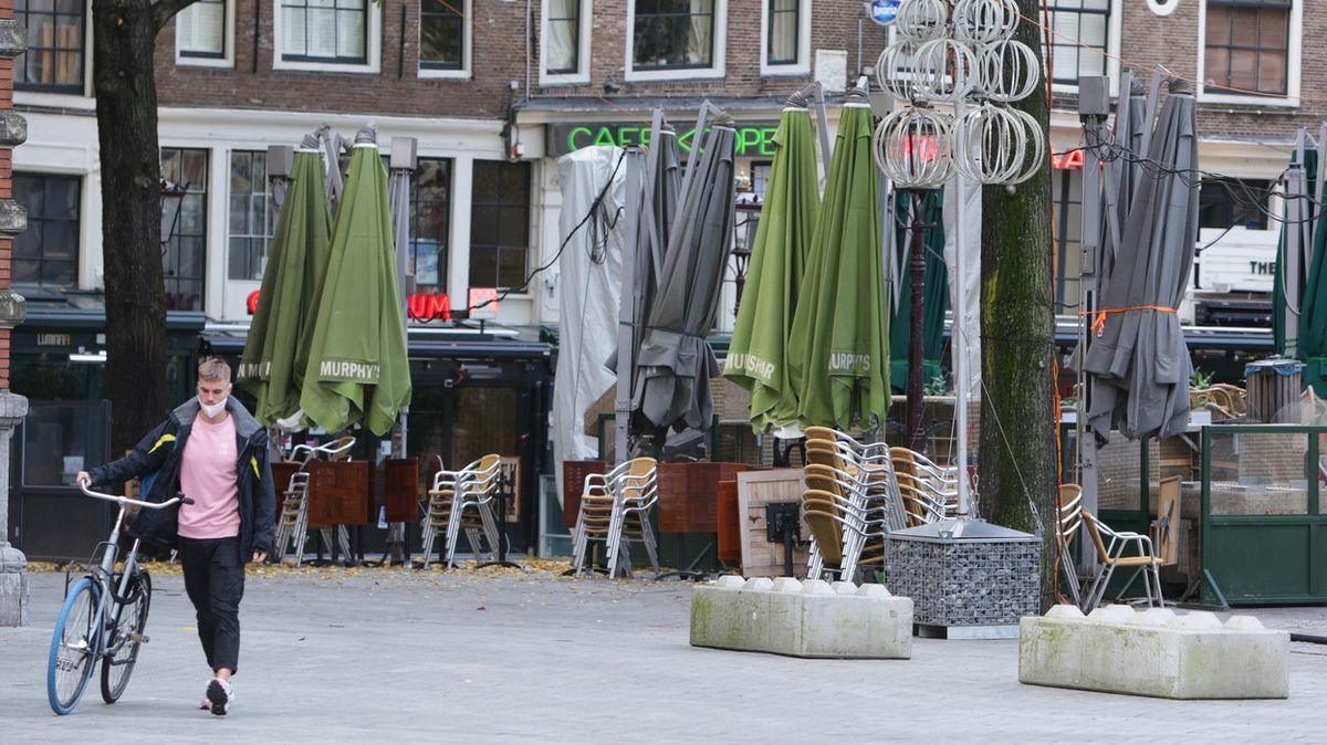 Fotky: Jak se drží distanc v Nizozemsku, jedné z nejlidnatějších zemí